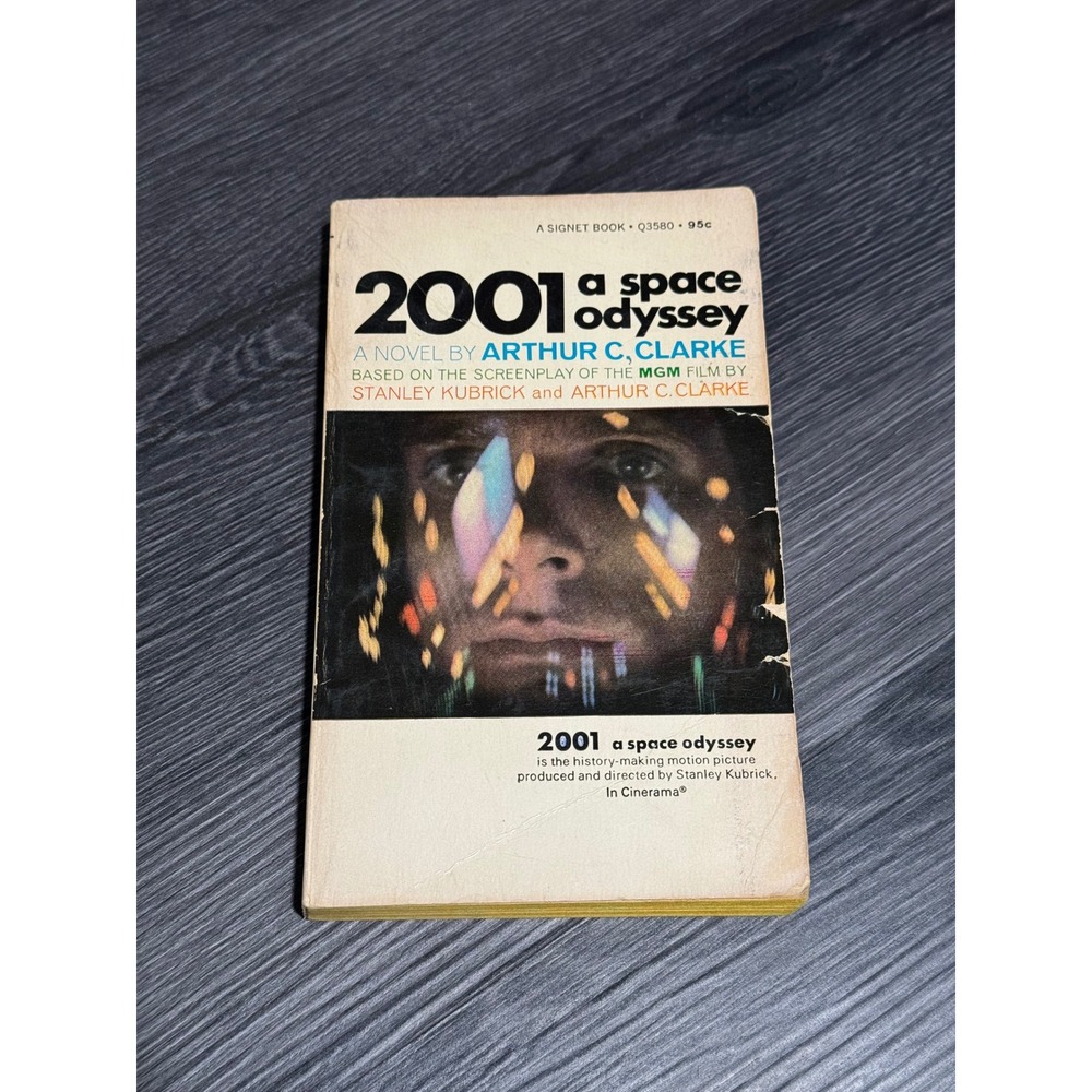 2001 A Space Odyssey Arthur C Clarke Signet Vintage Paperback 1968